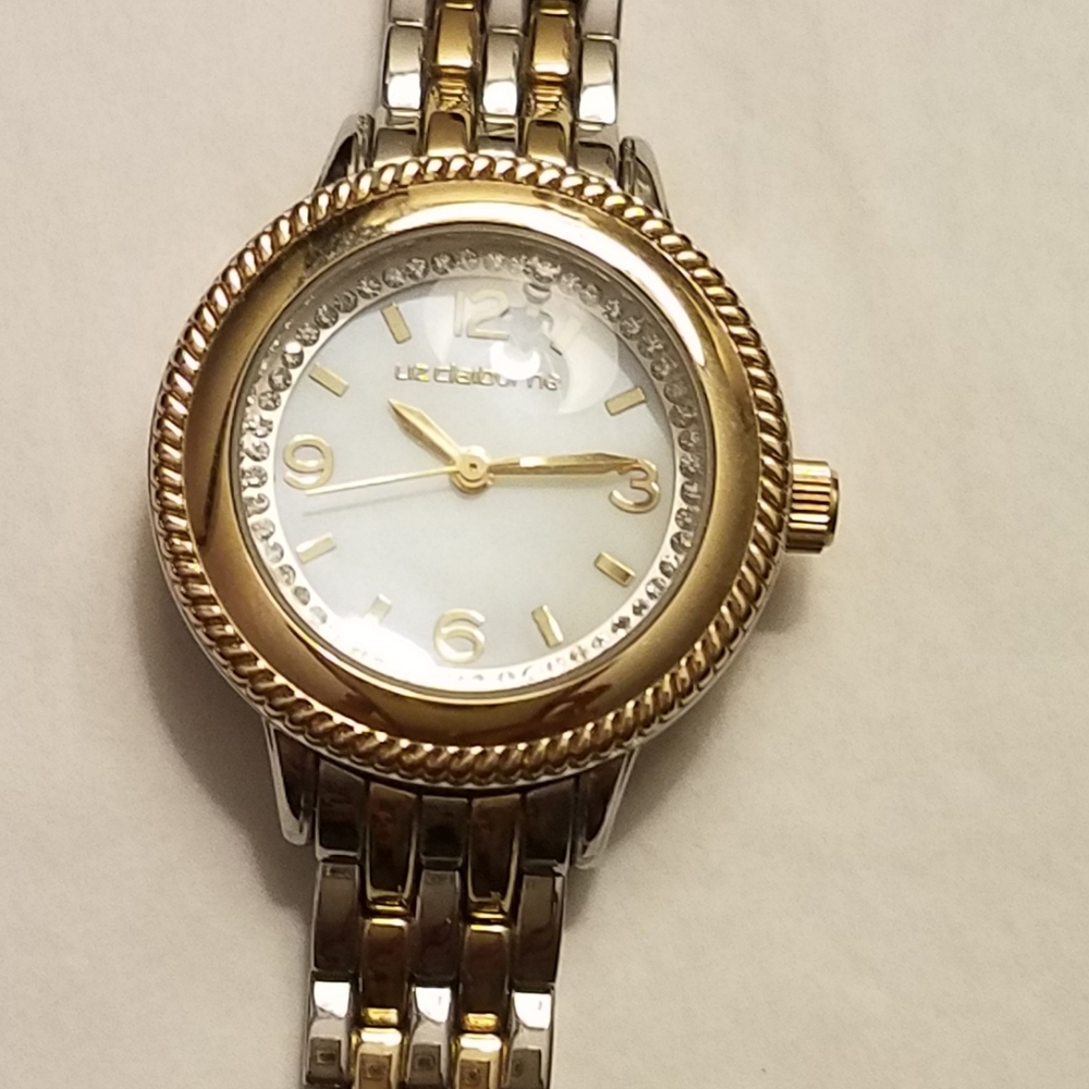 🎉LIZ CLAIBORNE MIXED METAL WATCH